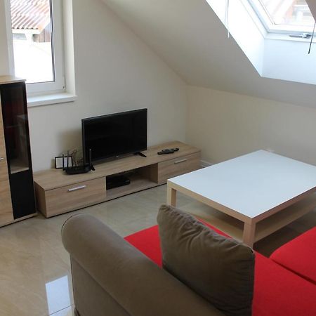 Apartmány pri Auparku Pöstyén Kültér fotó