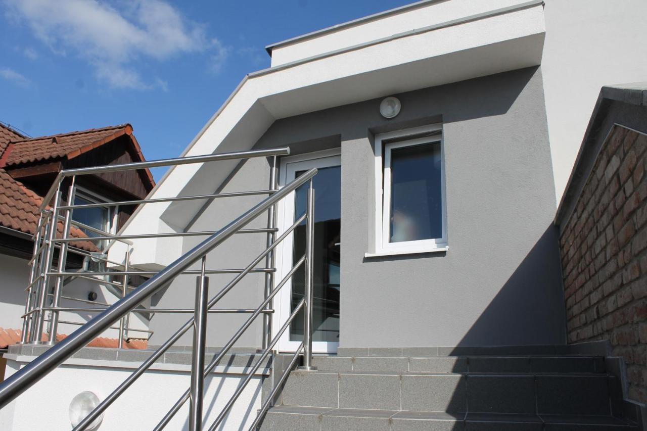 Apartmány pri Auparku Pöstyén Kültér fotó